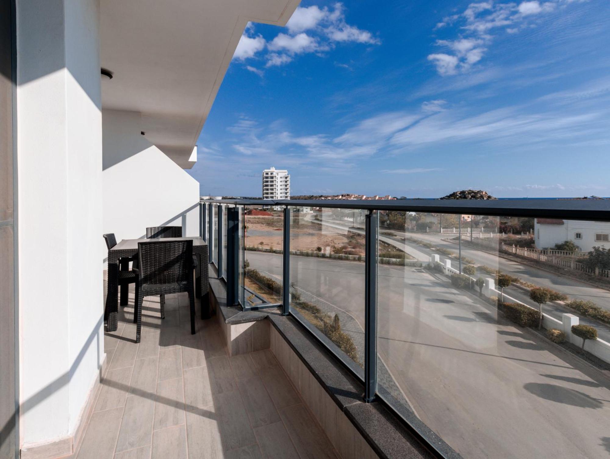 Terra Apartments In Caesar Blue Resort, Fixed Lunch Till 3Pm, Gym, Heated Pool, Sauna, Kids Club Rizokarpaso Exteriér fotografie