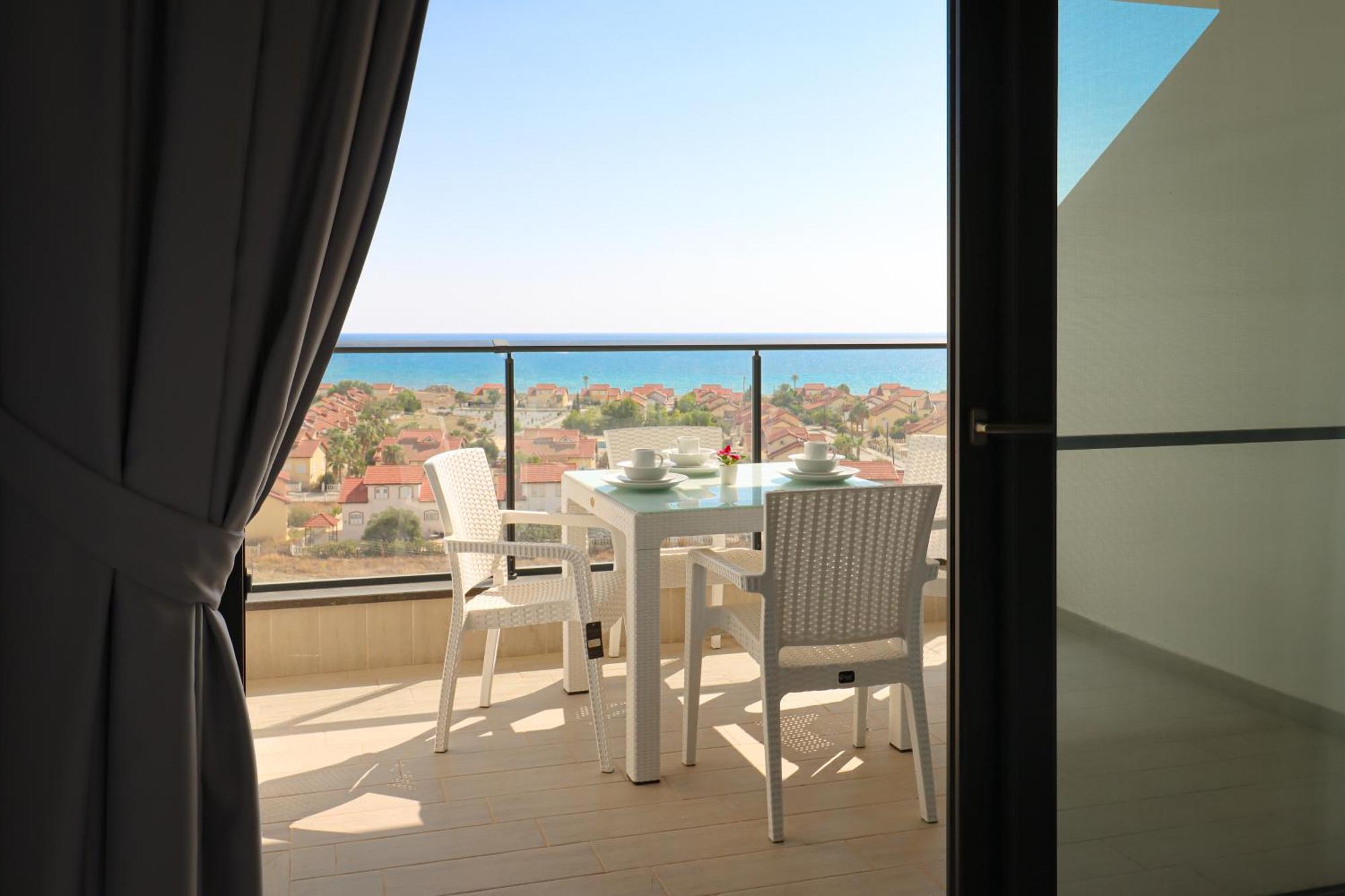 Terra Apartments In Caesar Blue Resort, Fixed Lunch Till 3Pm, Gym, Heated Pool, Sauna, Kids Club Rizokarpaso Exteriér fotografie